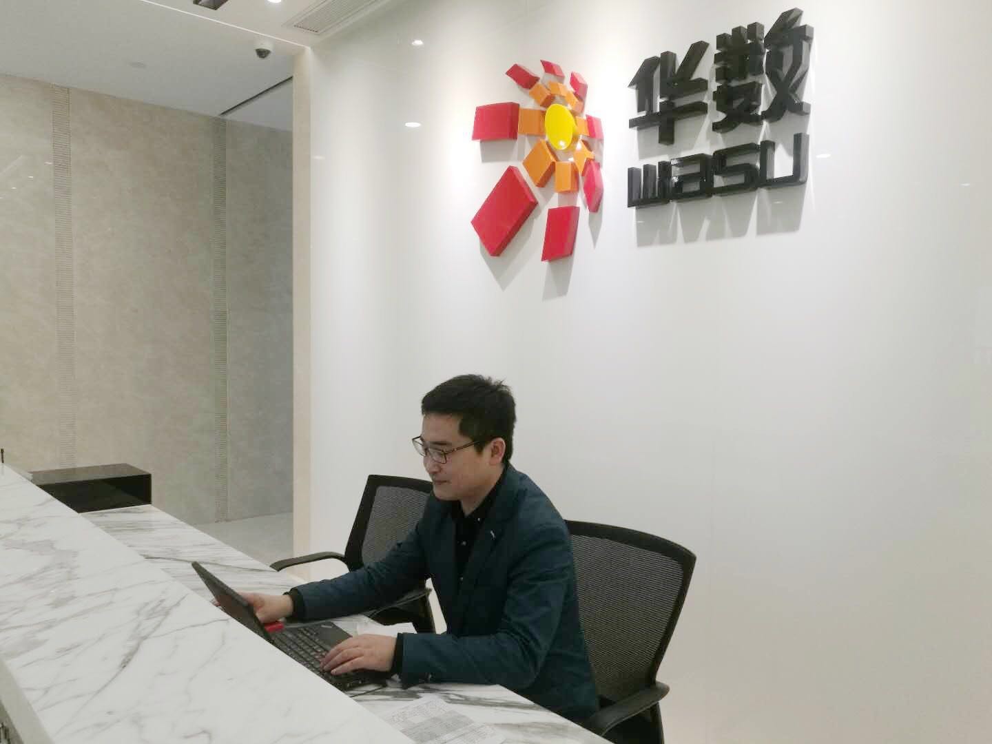 楼昶.jpg